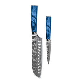 Couteaux Shinrai - Ensemble de 2 couteaux en résine époxy et saphir imprimé Damas - Santoku + couteau d'office Shinrai Knives - Damascus Print Epoxy Sapphire 2-delige Messenset - Santoku + Schilmes Messenset Shinrai Knives